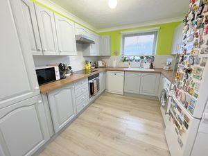 Osbornes Court- click for photo gallery